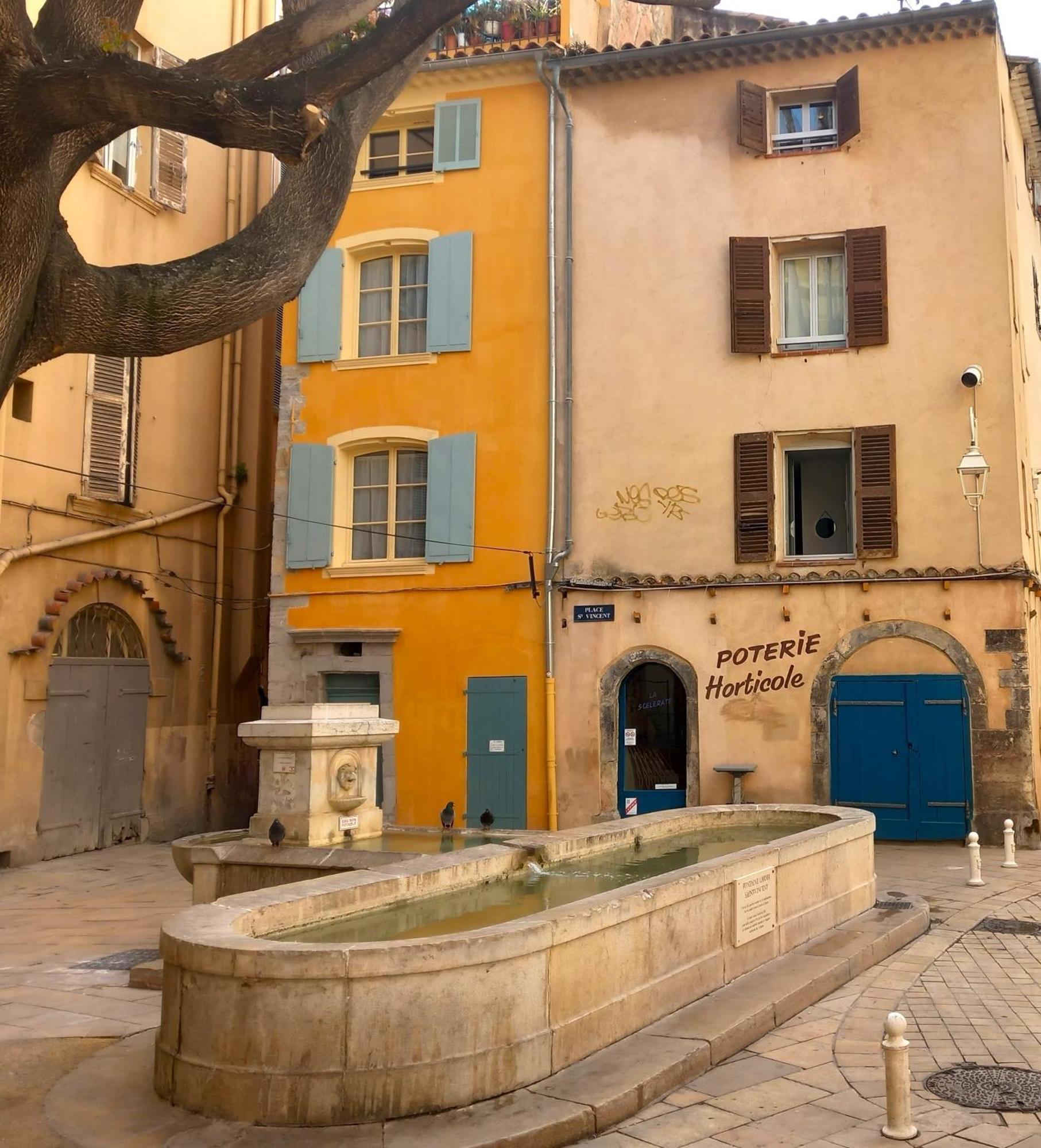 #2 Studio # Place Charmante Toulon Buitenkant foto