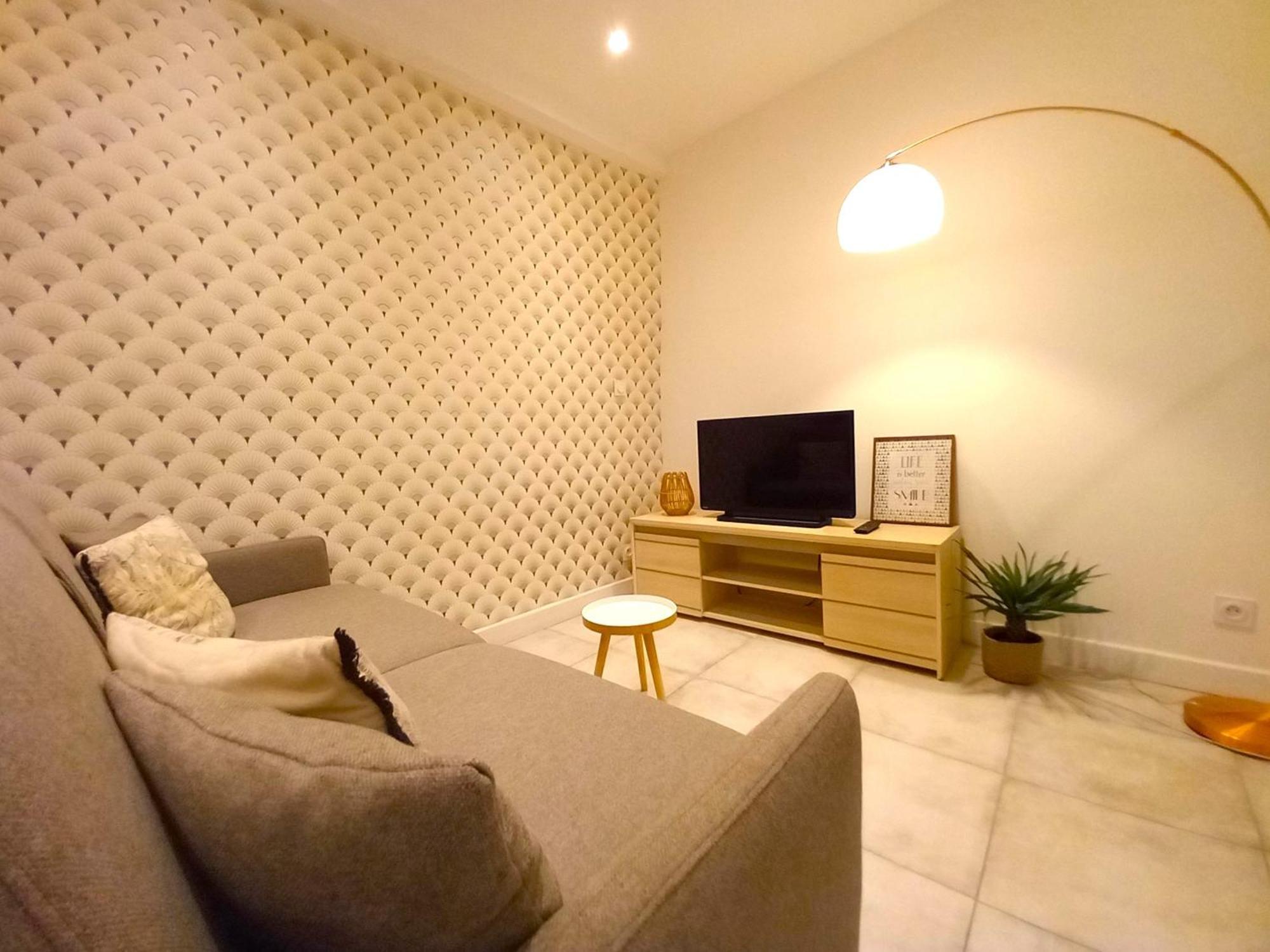#2 Studio # Place Charmante Toulon Buitenkant foto